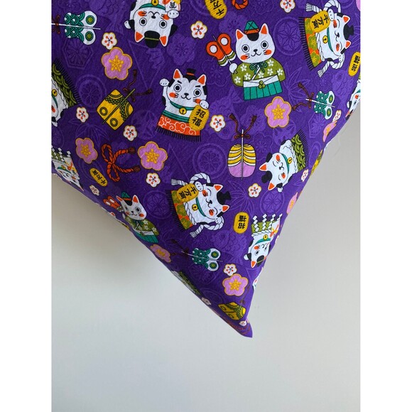 Purple Maneki-Neko Pattern Pillowcase | Handmade | 100% Cotton - Picture 4 of 4